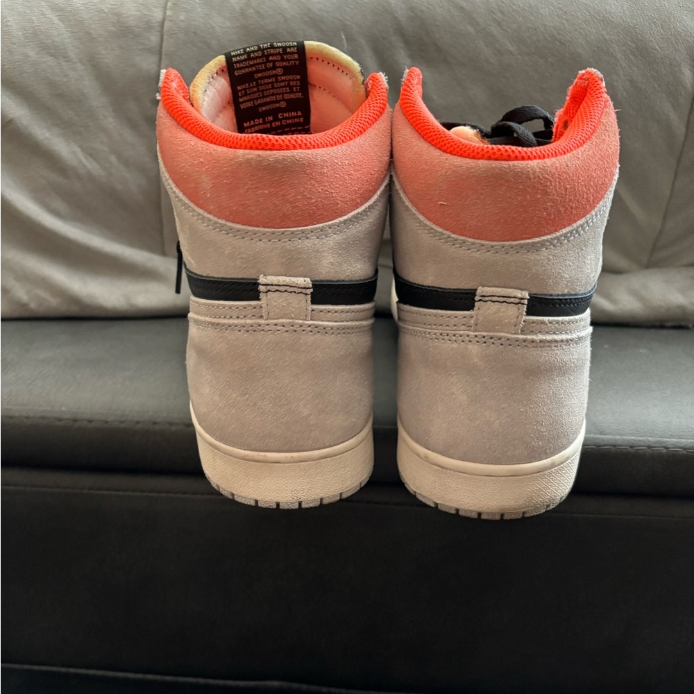 2019 Men’s Air Jordan 1 Retro High OG 'Neutral Grey’ - Picture 3 of 6